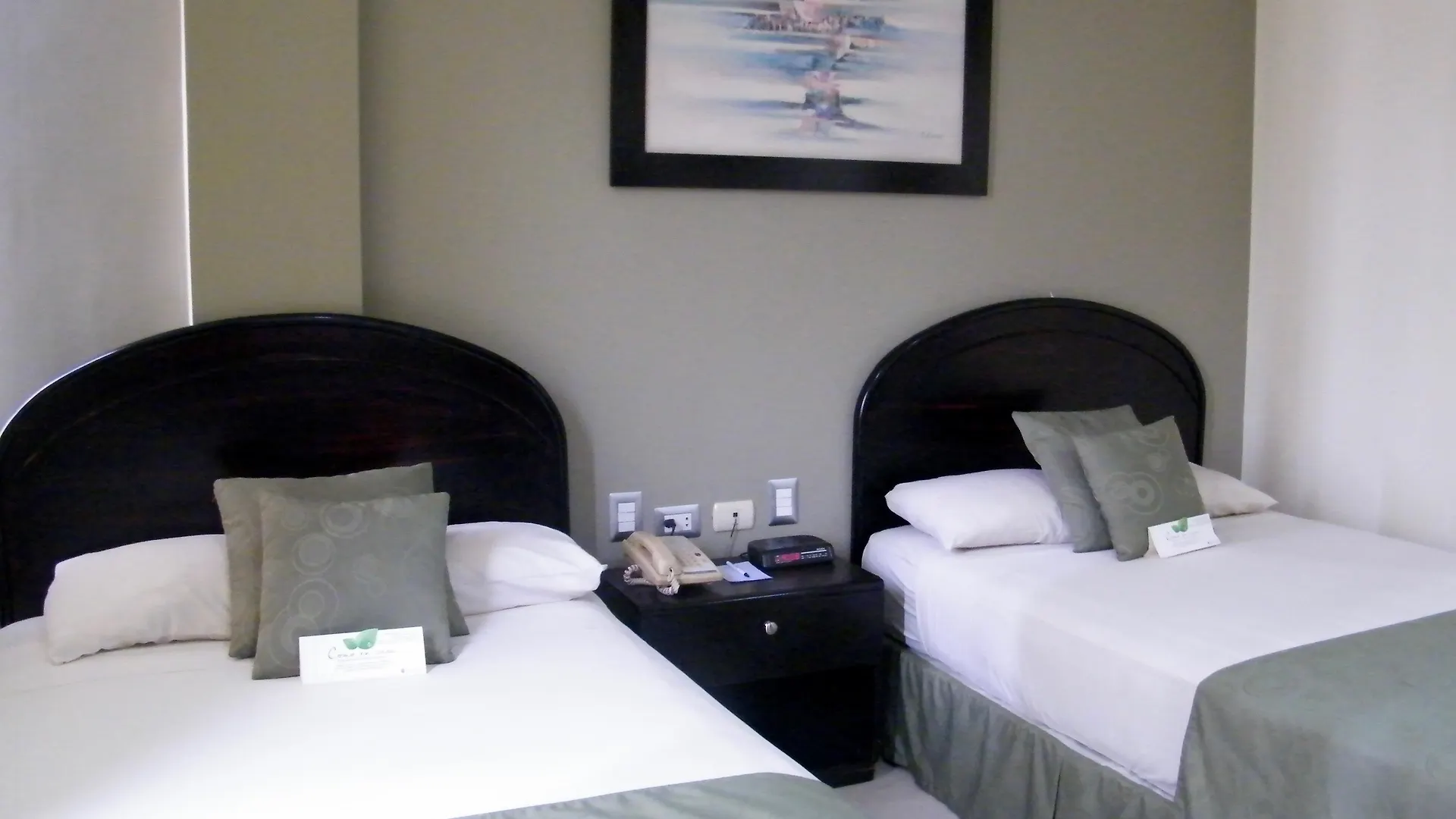 ***  Hotel Ramada Guayaquil Ecuador