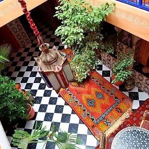Konouz Bed and breakfast