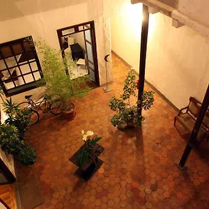 a-casa-naranja.cuenca-hotels.com/