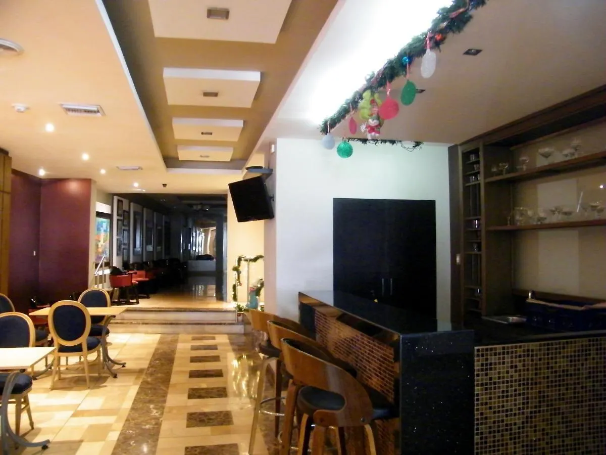 Hotel Ramada Guayaquil 3*,